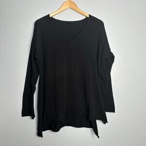 It Is Well V-Neck Knit Top Women Large Black EUC Raw Edge Side Slit High-Low